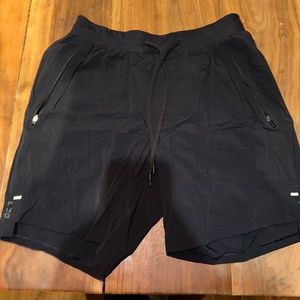 License to Train 7" Linerless Short